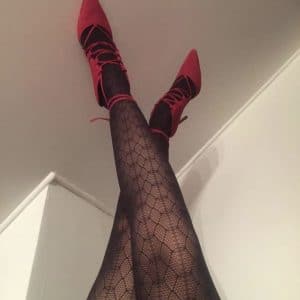 10 photos de mes jambes dans ce collant et ces magnifiques escarpins