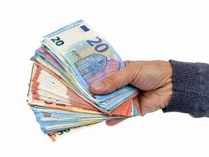 Paye pour ta Reine.