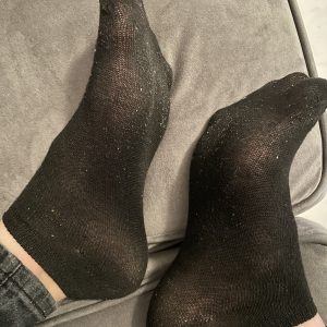 Chausette puante porte 7jours grosse odeur de mes pieds.