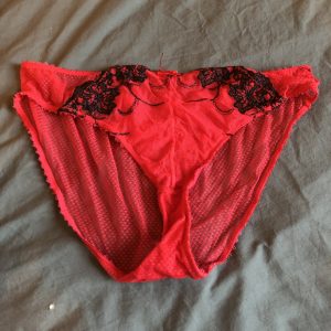 Culotte dentelles rouge