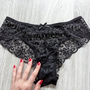 Culotte noir dentelle porté