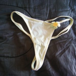 joli string vert pâle