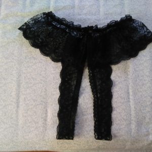 Jolie culotte fendue de dentelle noire (Copie) (Copie)