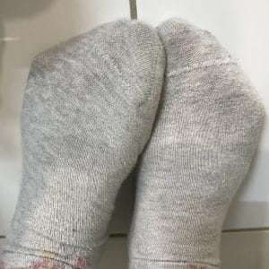 Chaussettes usées portées