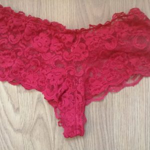 shorty rouge 2j / 1 nuit, journée sportive et masturbation