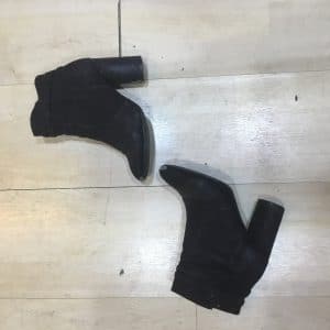 Bottines à talons portées jusqu’à maintenant pendant 2 ans très usées