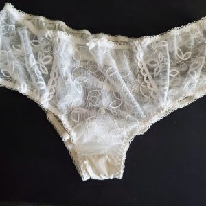 Culotte blanche transparente