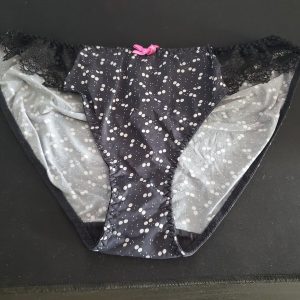 Culotte noire à pois