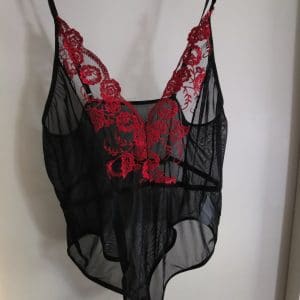 Body rouge et noir