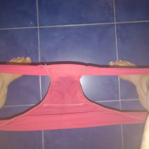 Culotte rouge bien souillée