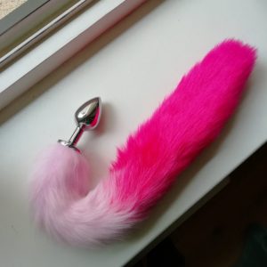 Plug ana queu rose