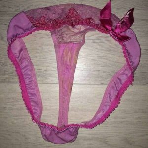 Culotte souillée, rose-pourpre