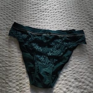 culotte vert foncée