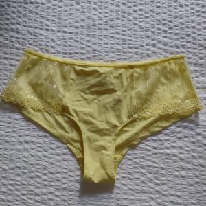 lot culotte + polaroid de mon visage masqué