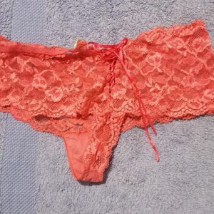 Vend shortis en dentelle porté