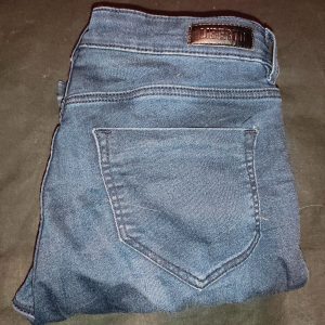 Jean porté sans culotte