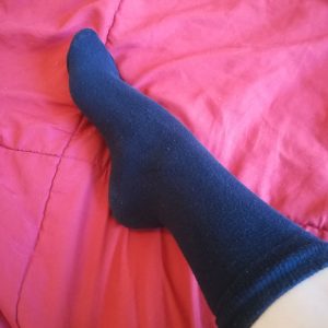paire de chausettes noires ou blanches.