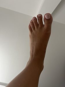 Pied +