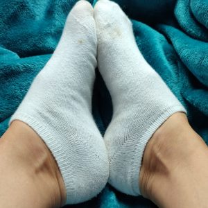 Chaussettes et Socquettes sales sur demande 😉