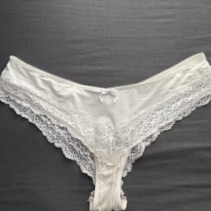 Culotte sexy d’étudiante