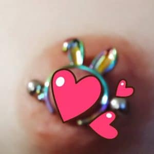 Je change mon piercing au téton