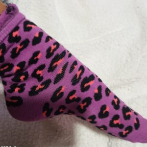 Mes chaussettes félines mauves