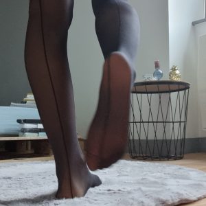 Offre toi des photos de mes pieds