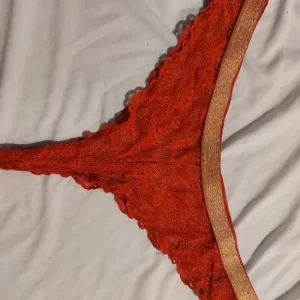 Tenga en dentelle souvent porté