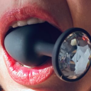 Mon plug anal tout pour toi après l’avoir porté