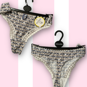String neuf motifs variés