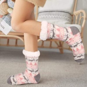 Photo de mes pieds avec des chaussettes de Noël