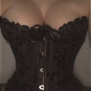 Allez contacte moi petit coquin.😋 (Copie)