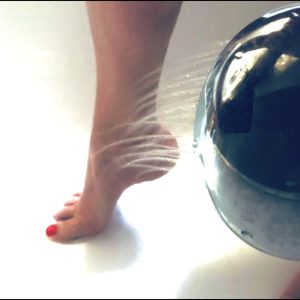 Je réalise la photo de ton choix avec mes pieds, tout ce qui te fait fantasmer 🔥
