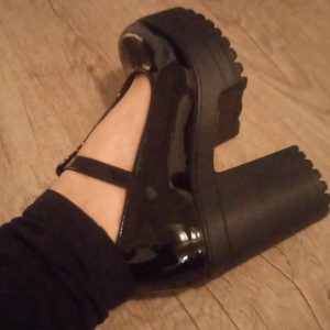 Sexy feet for you 👠
