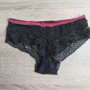 Mon tanga rempli de uro😉