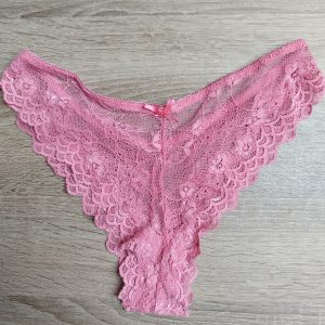 Mon tanga bien souillés ☺️