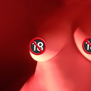 nude néon