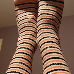 Photos de pieds en chausettes