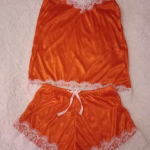 Ensemble satin/dentelle rouge et blanc