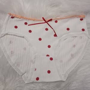 Ma culotte en coton blanche à gros pois bordeaux