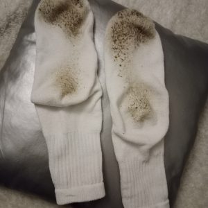 Mes chaussettes sales et odorantes portées 3 jours