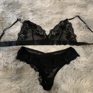 Ensemble de lingerie en dentelle noir