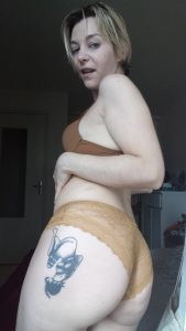 Culotte dentelle jaune