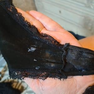 23h15 Je viens d'enlever ma culotte 💦🥵 mouille et crème ()