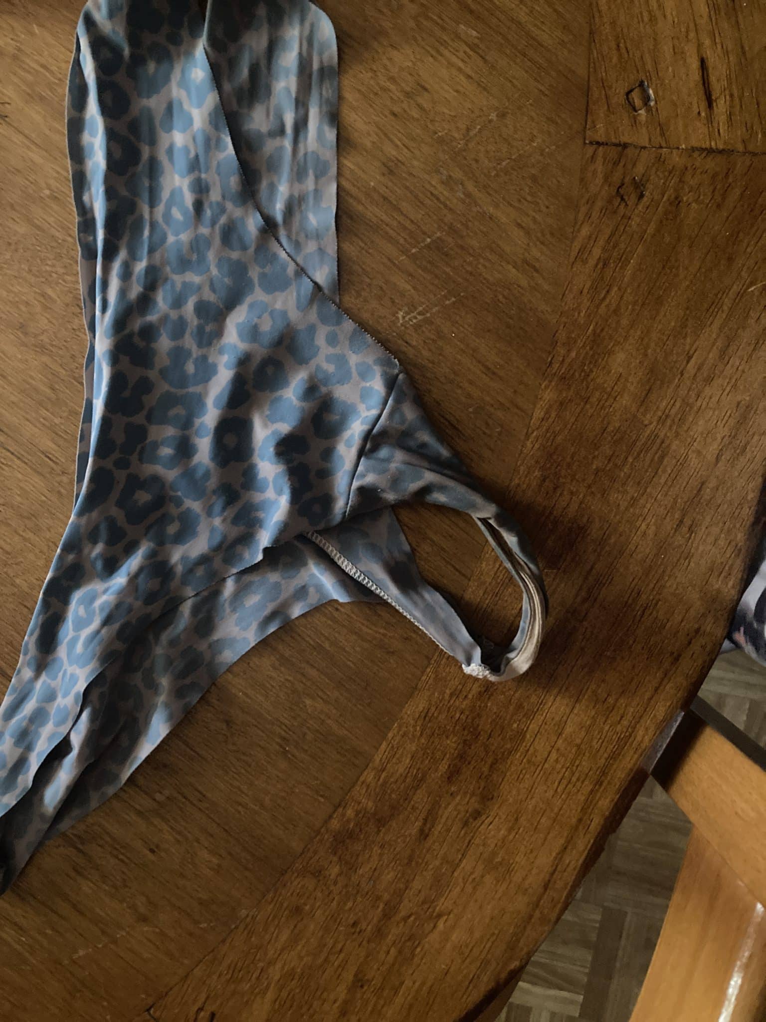 String De Marque Bluebella - Taille L, Couleur Noir, Style Hipster - Neuf Avec Défauts (irrégulier)