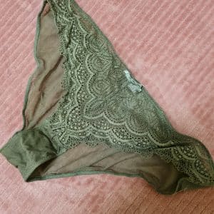 Culotte en dentelle kaki