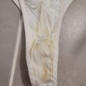 Culotte très sale et très odorante ! 21 mars