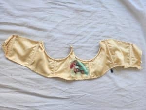 Mon corset fĂȘte de la musique đ€«