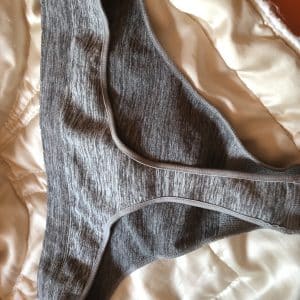 String gris de sport
