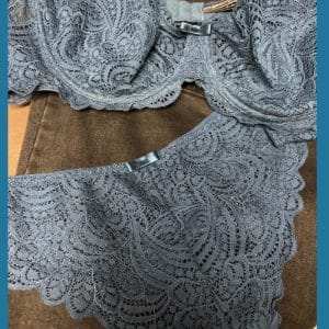 Ensemble dentelle bleu